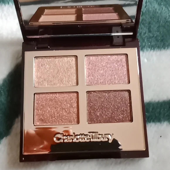 Charlotte Tilbury Pillow Talk Luxury Palette Of Pops eyeshadow